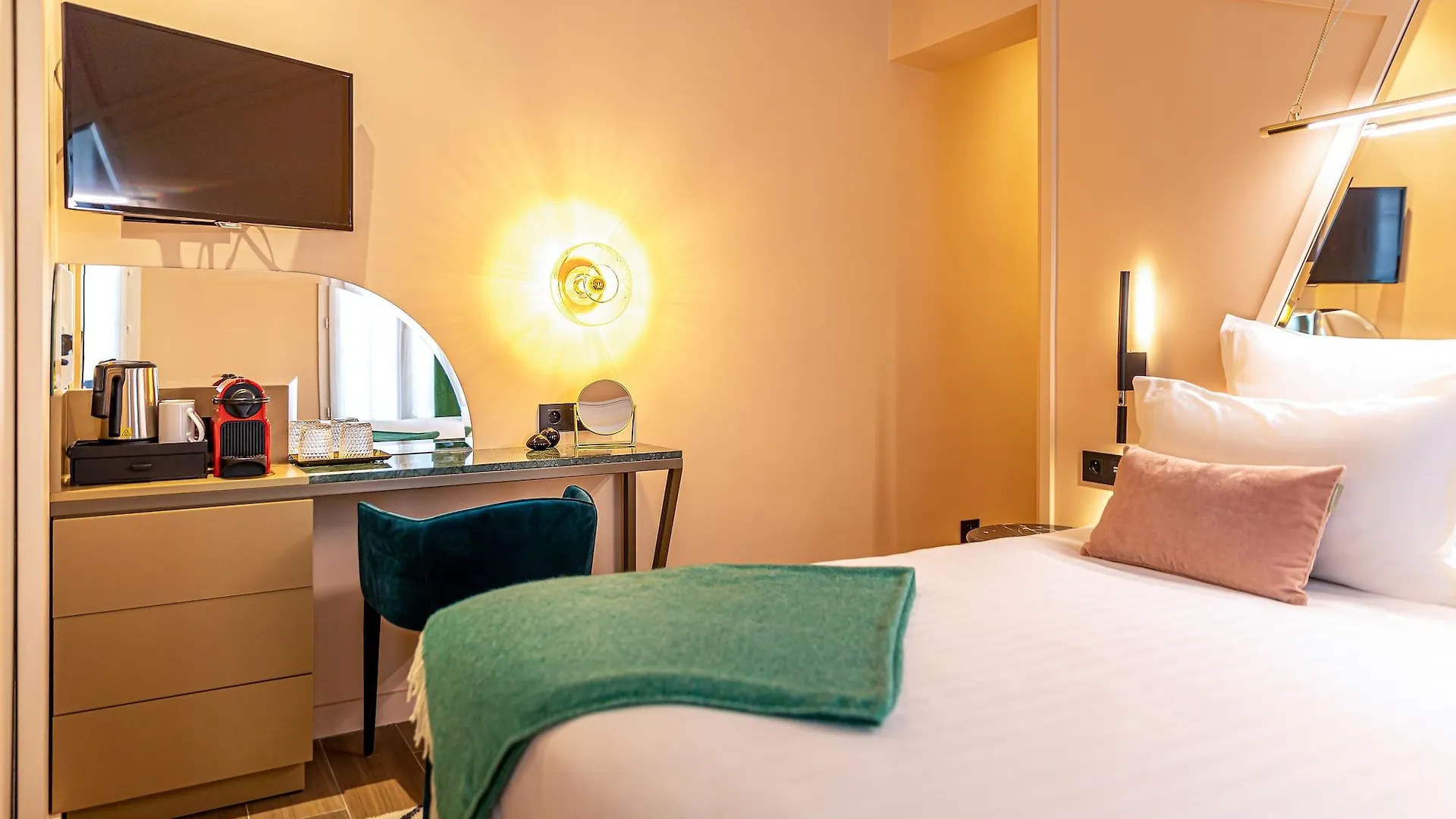 Veryste & 4* Paris