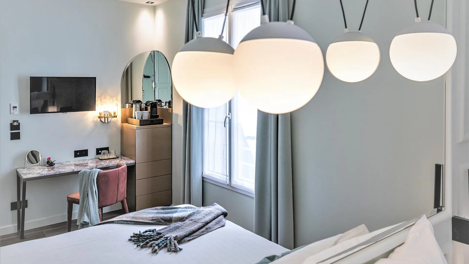 Hotel Veryste & Paris